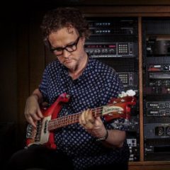 دانلود آموزش PUREMIX Start to Finish Greg Wells Episode 7 Recording Bass TUTORiAL